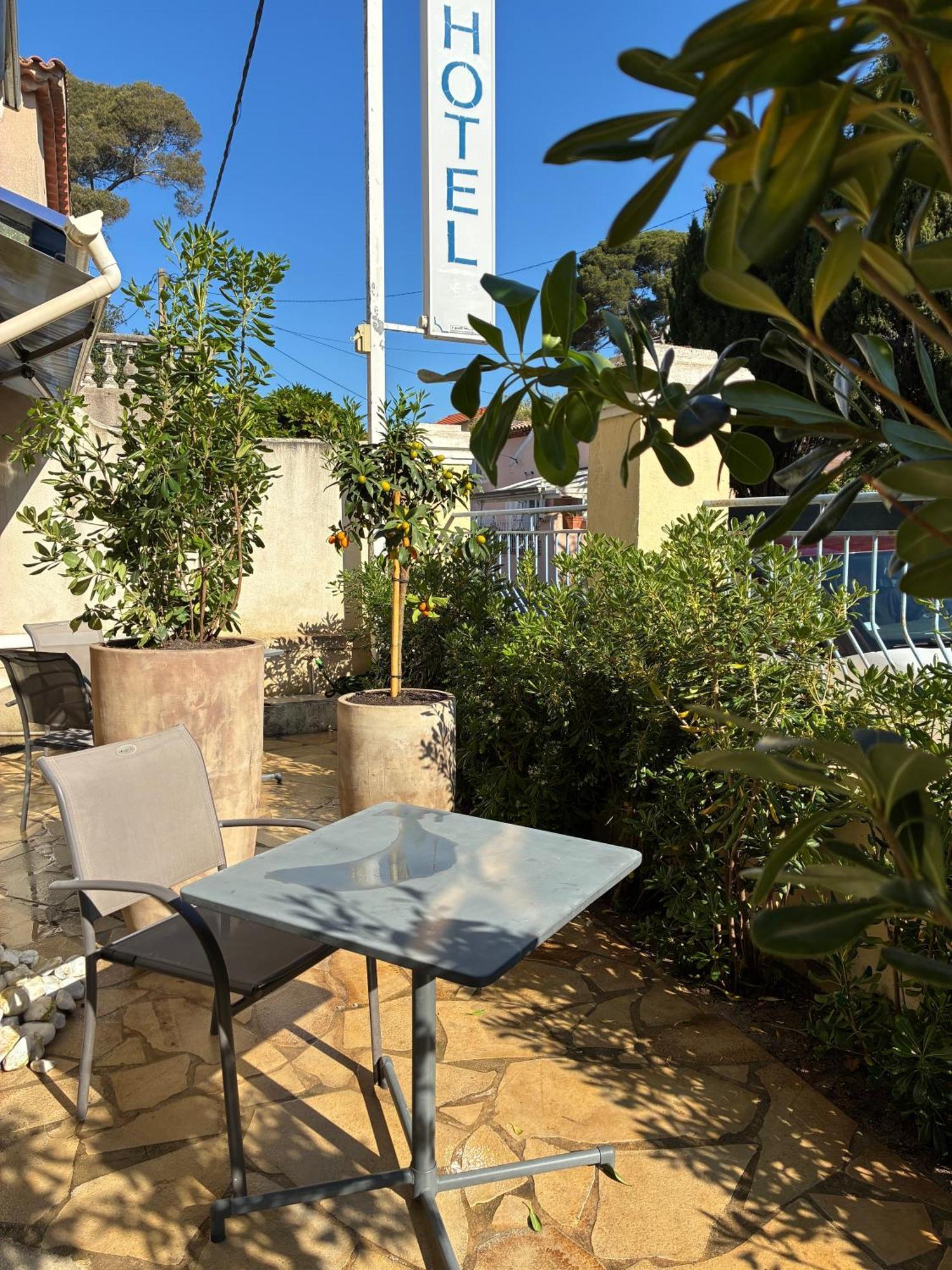 Hotel L'Escale Au Soleil Сен-Глф Экстерьер фото